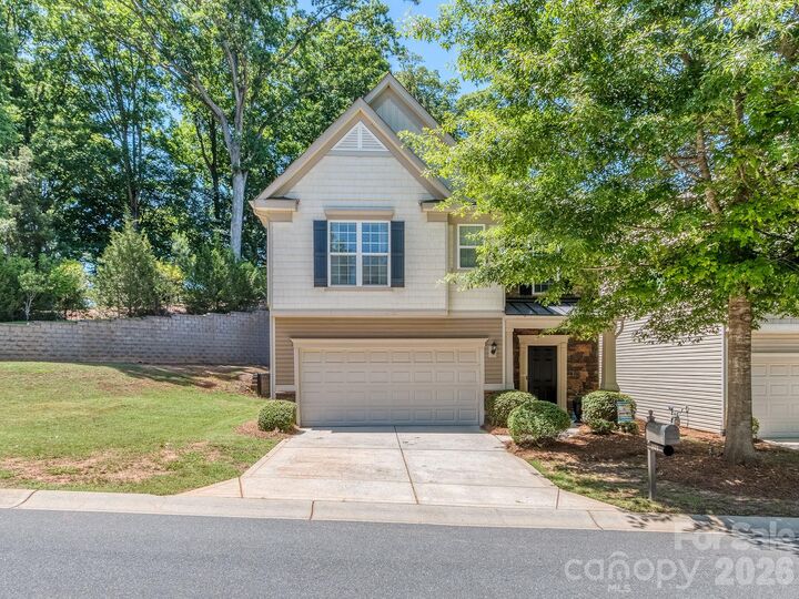Property Photo:  1809 Sunchaser Lane  NC 28210 