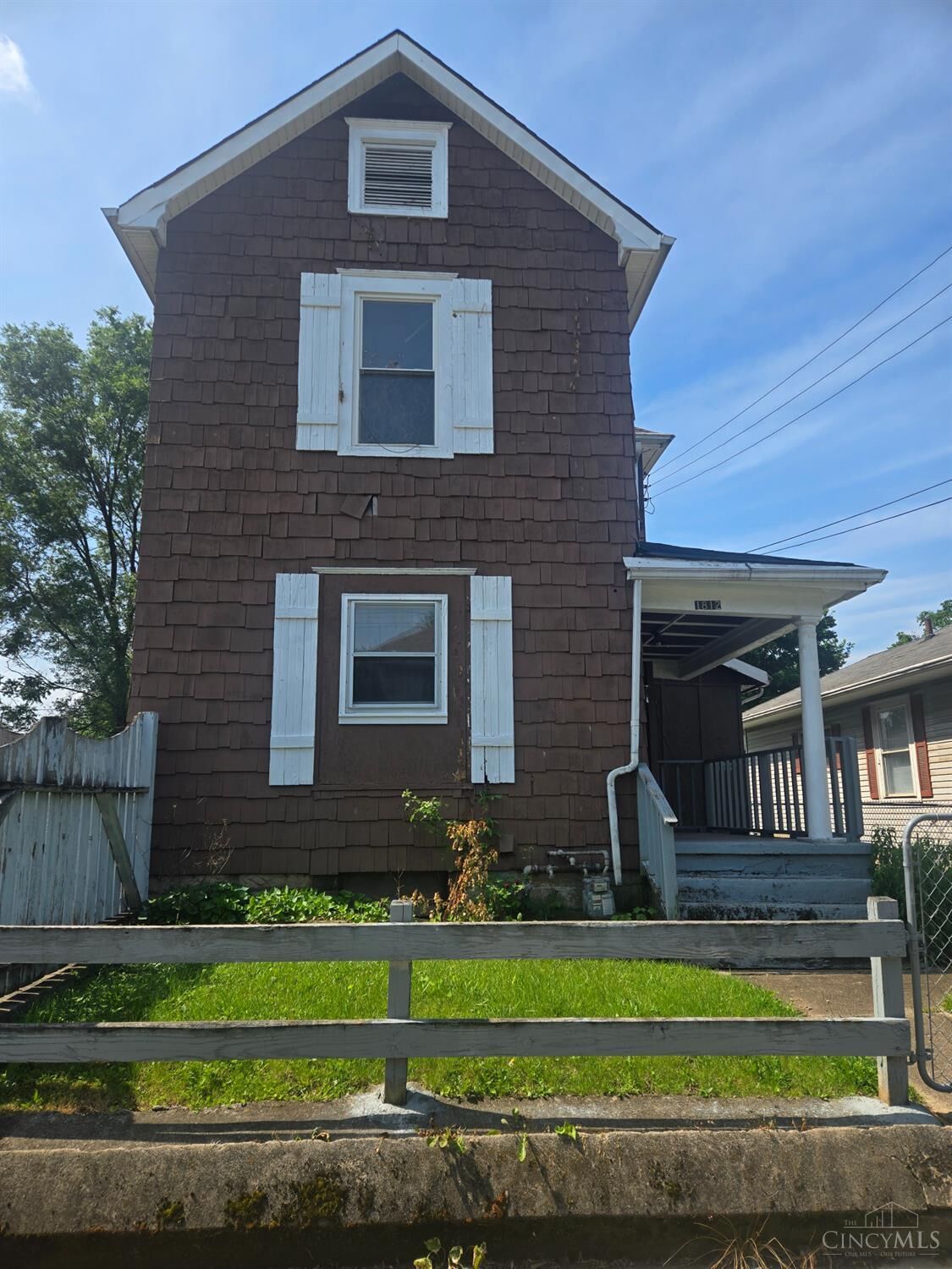 Property Photo: 1812 North Avenue OH 45042
