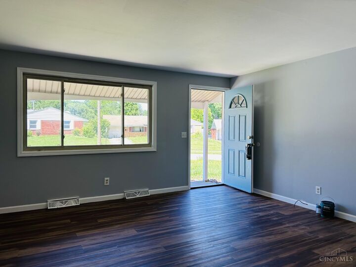 Property Photo: 5419 Lariat Drive OH 45238
