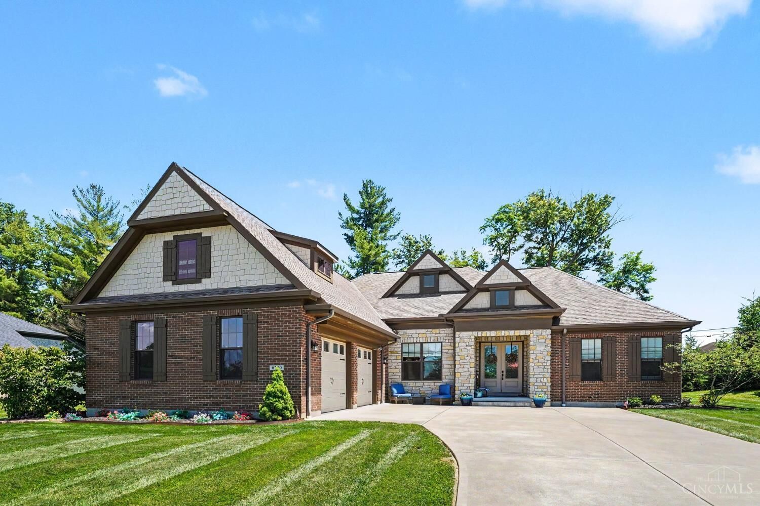 Property Photo: 6320 Evergreen Lane OH 45140
