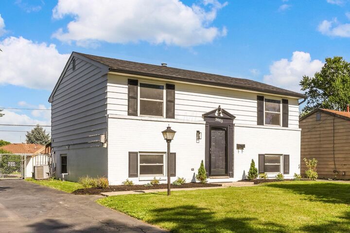 Property Photo:  3883 Edendale Road  OH 43207 