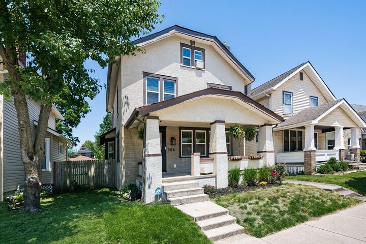Property Photo: 164 E Hinman Avenue OH 43207