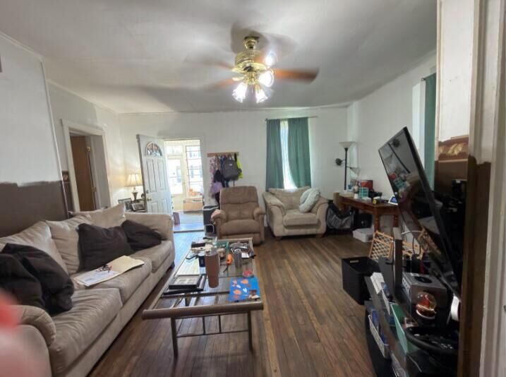 Property Photo:  270 N Walnut Street  OH 43138 