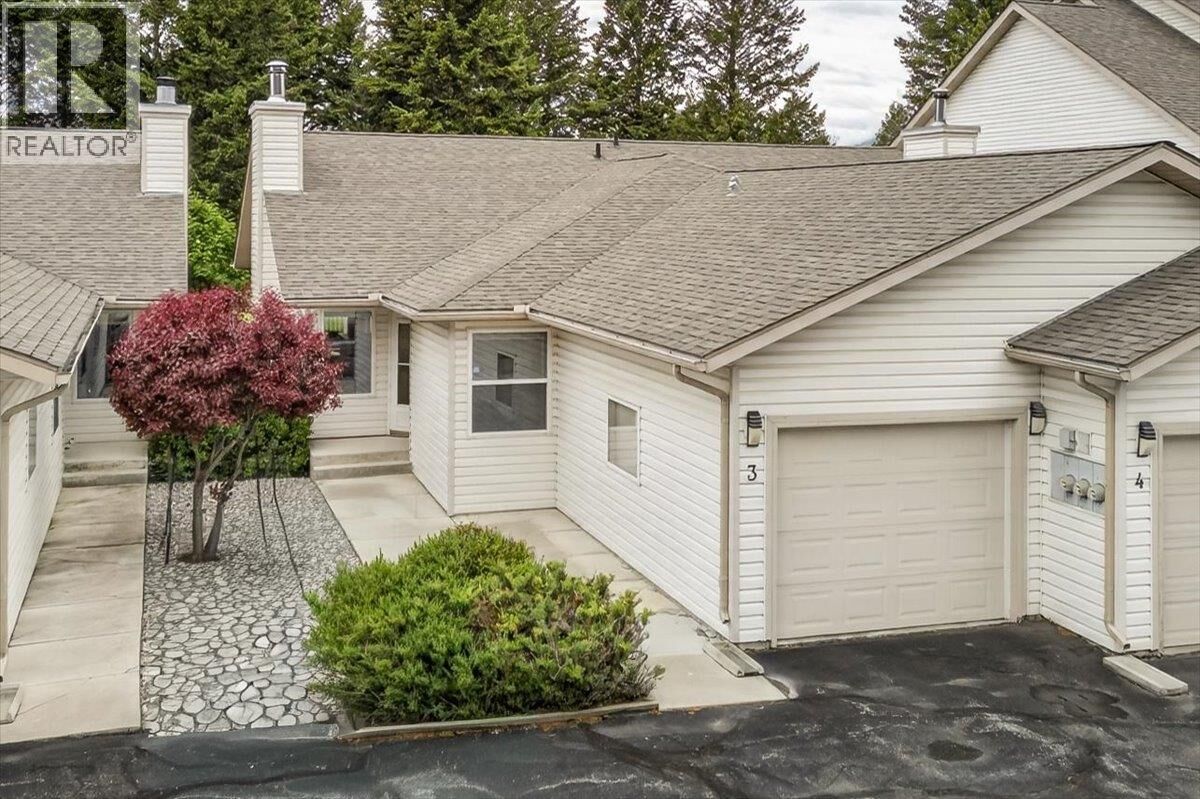 Property Photo: 7559 Columbia Avenue 3 BC V0A 1M0