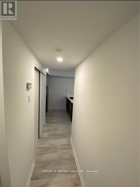 Property Photo:  10 Marquette Avenue South A3  ON M6A 0E1 