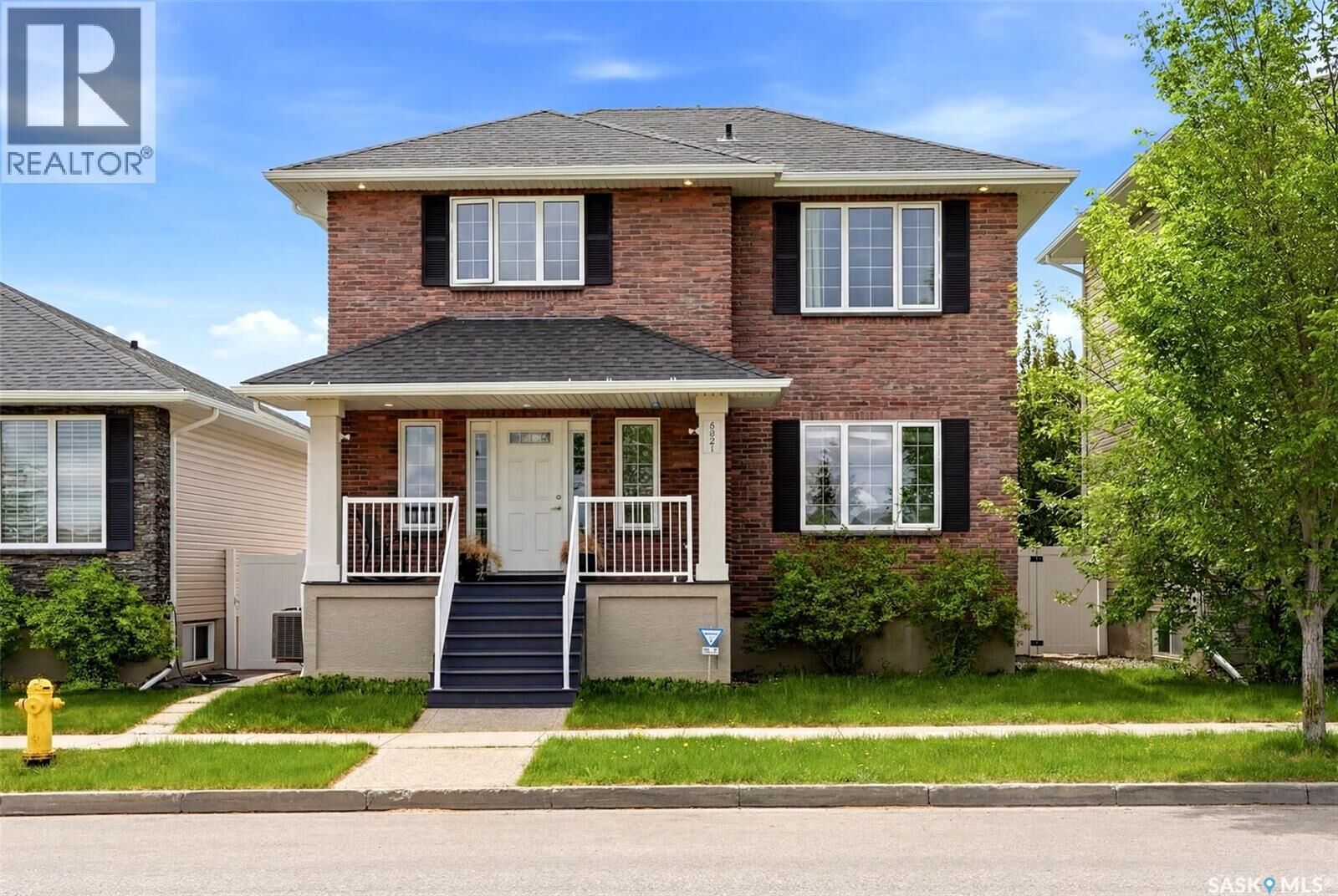 Property Photo:  4321 Green Apple Drive E  SK S4V 1R3 