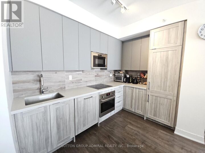 Property Photo:  2908 Highway 7 Road 1307  ON L4K 0K5 