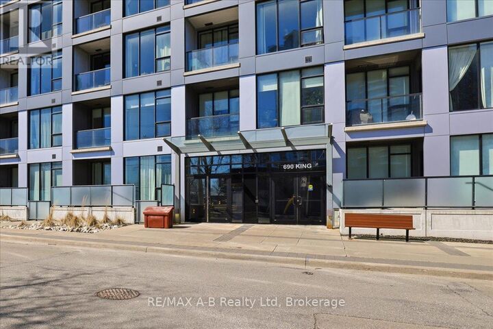 Property Photo:  690 King Street West 214  ON N2G 0B9 