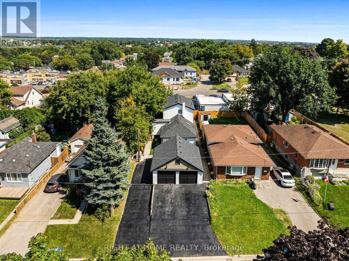 Property Photo:  477 Montrave Avenue 1  ON L1J 4S6 