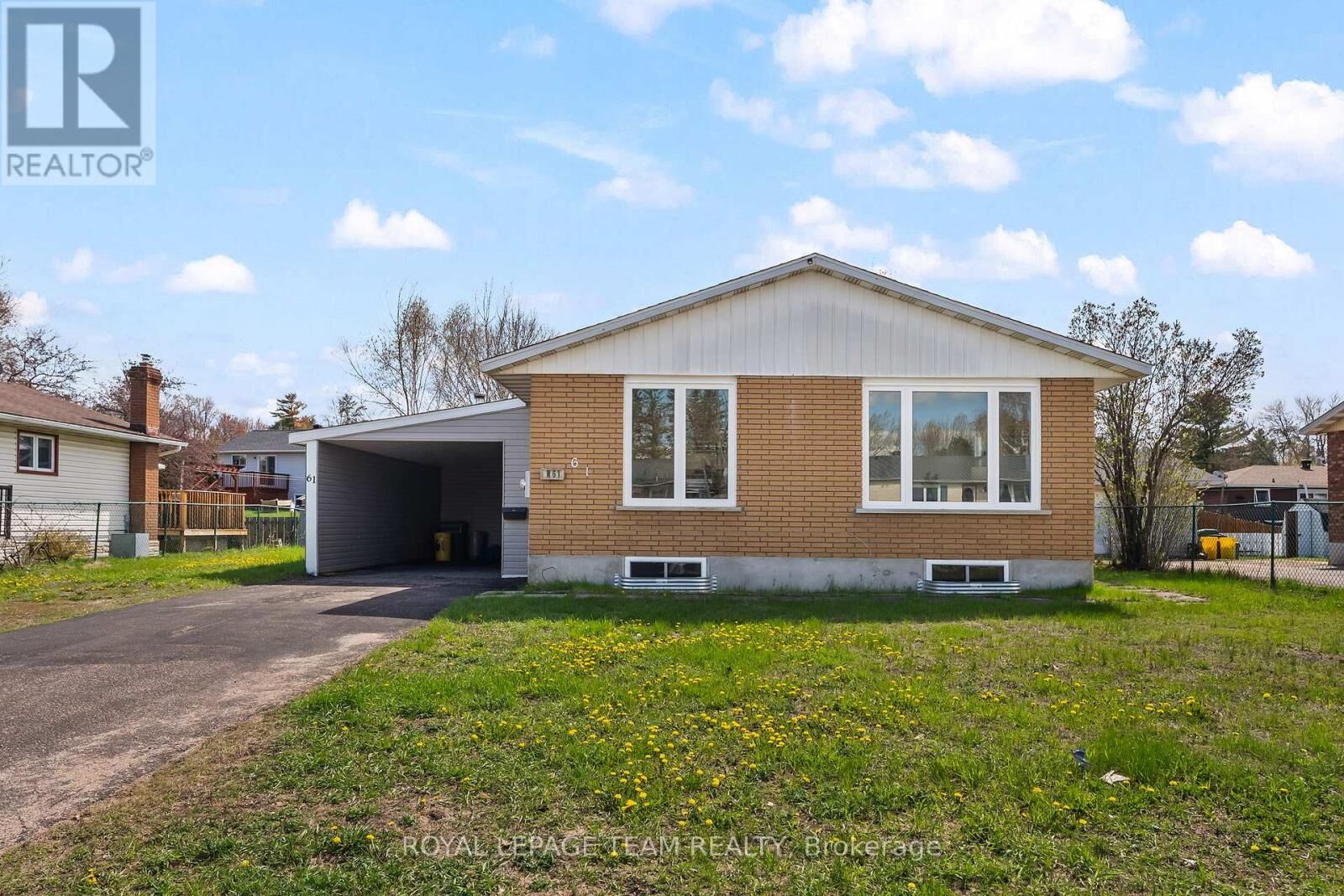 Property Photo:  61 Herman Street  ON K8H 3B2 