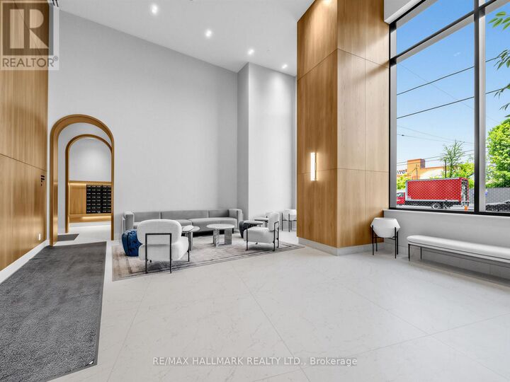 Property Photo:  1185 Dupont Street 1805  ON M6H 0G5 
