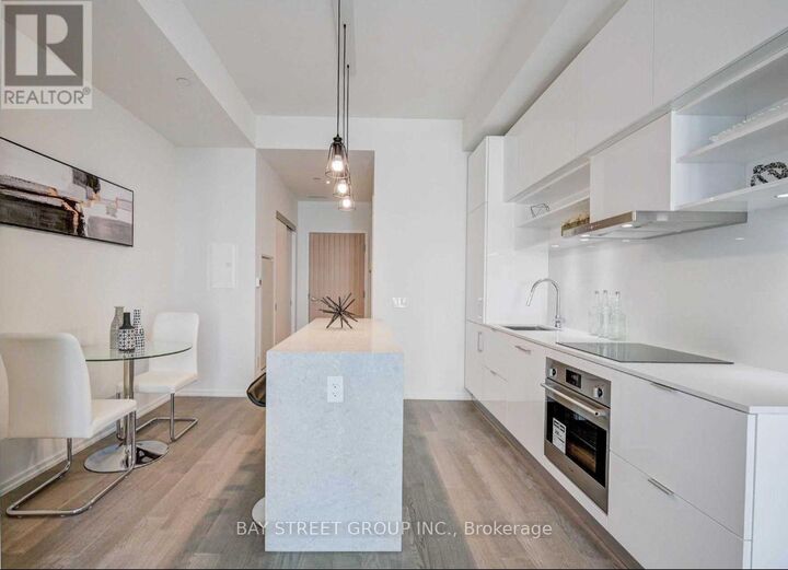 Property Photo:  5 Soudan Avenue 1908  ON M4S 0B1 