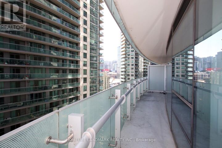 Property Photo:  12 York Street 1504  ON M5J 0A9 