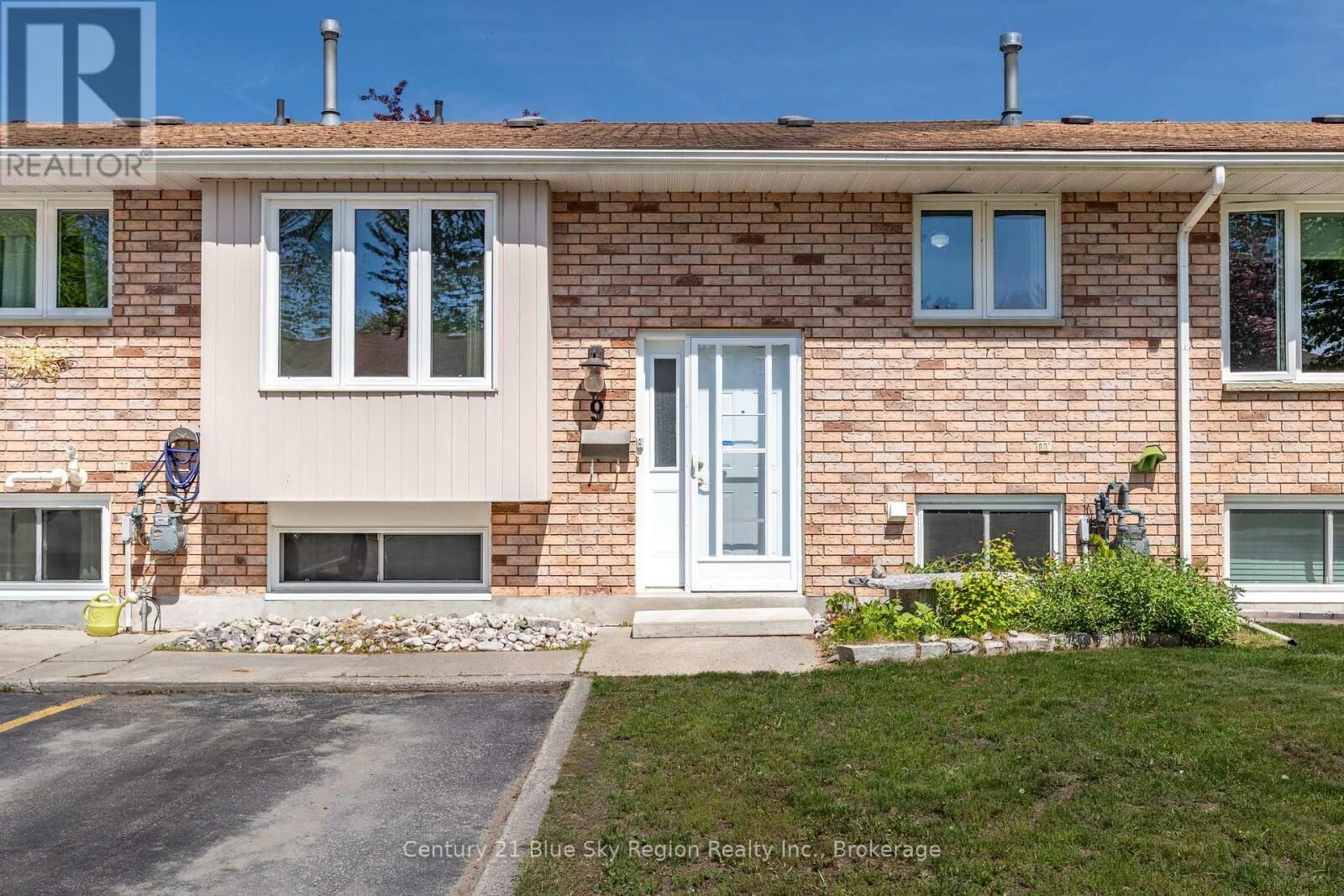 Property Photo:  624 Lakeshore Drive  ON P1A 2E8 