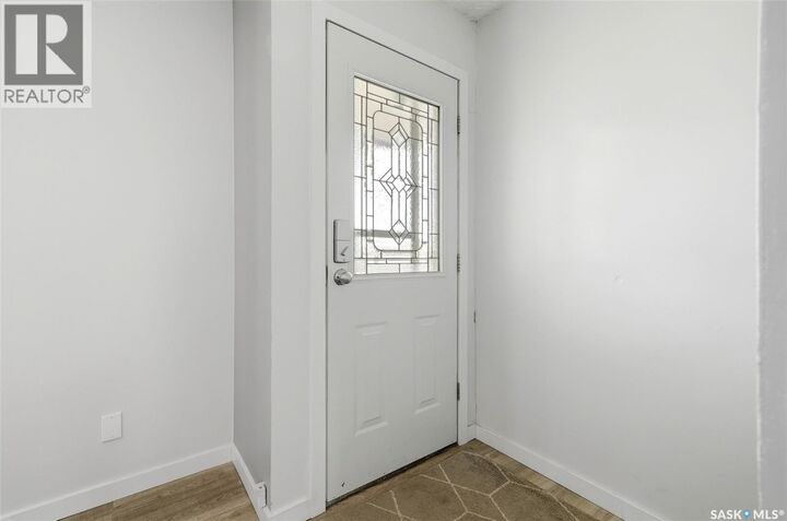 Property Photo: 28 Cameron Crescent SK S4S 2X2