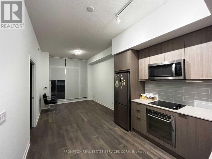 Property Photo:  38 Forest Manor Road 214  ON M2J 1M5 