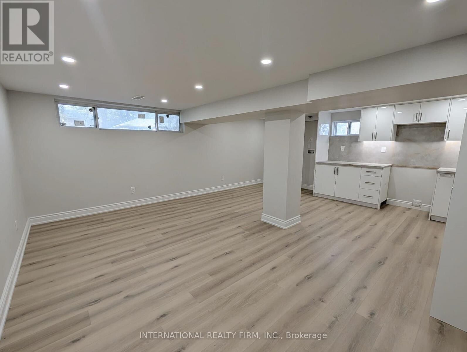 Property Photo:  198 Cherrywood Drive Bsmt  ON L3Y 2X8 