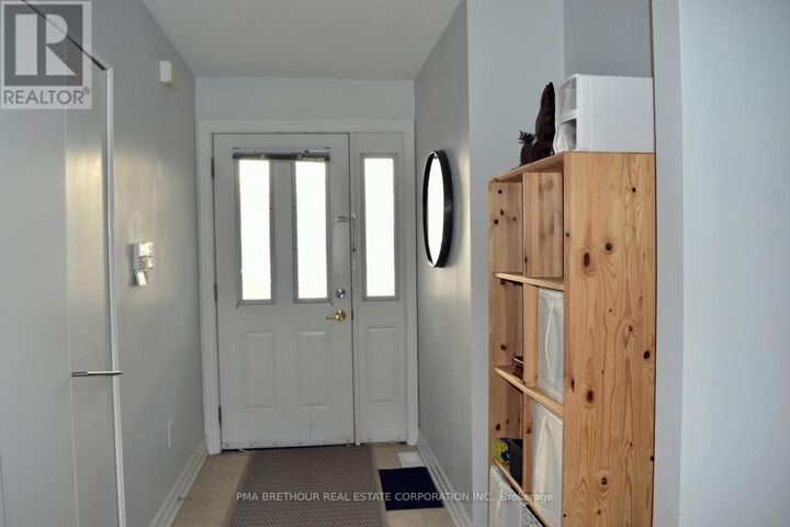 Property Photo:  161 Henderson Avenue  ON L3T 2L6 