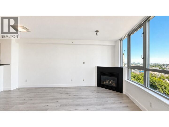 Property Photo: 63 Keefer Place 2009 BC V6B 6N6