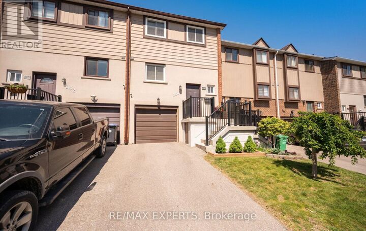 Property Photo:  161 Moregate Crescent 15  ON L6S 3K9 