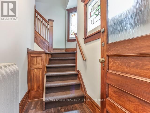 Property Photo:  3 Glencairn Avenue 2nd Flr  ON M4R 1M6 