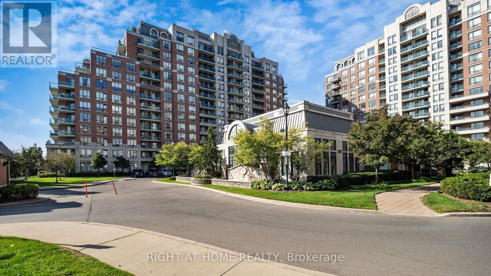 Property Photo:  310 Red Maple Road 206  ON L4C 0T7 
