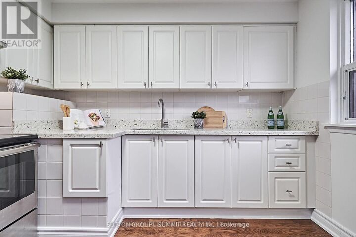 Property Photo:  48 Tulloch Drive Main  ON L1S 2S1 