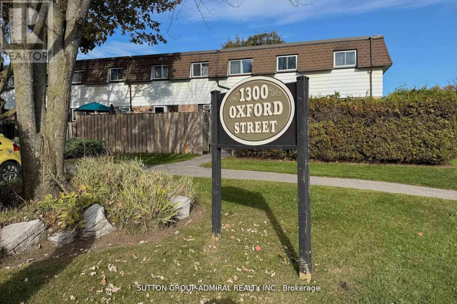 Property Photo:  1300 Oxford Street 45  ON L1J 6C5 