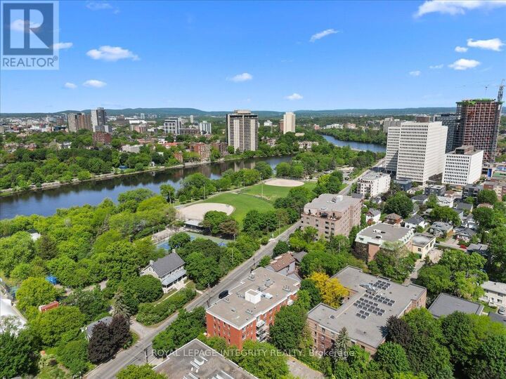 Property Photo:  939 North River Road Ph5  ON K1K 3V2 