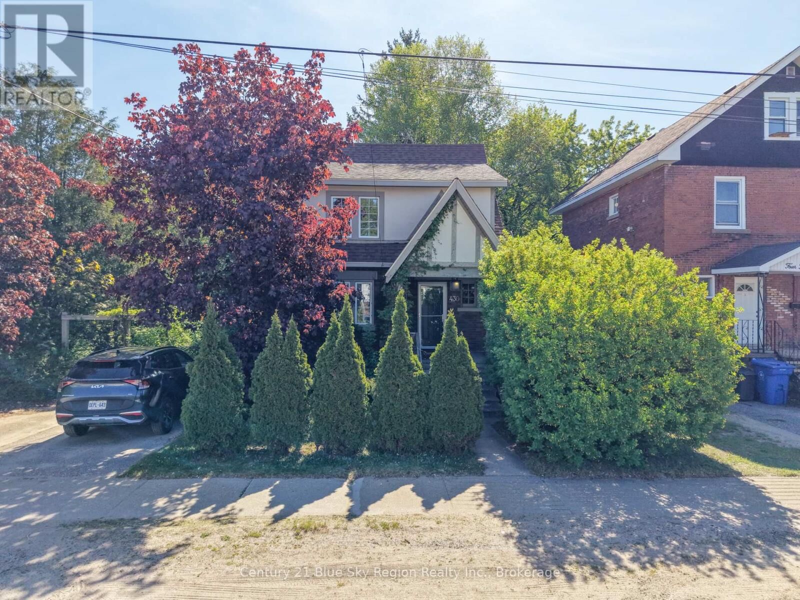 Property Photo:  430 Kehoe Street  ON P1B 5V6 