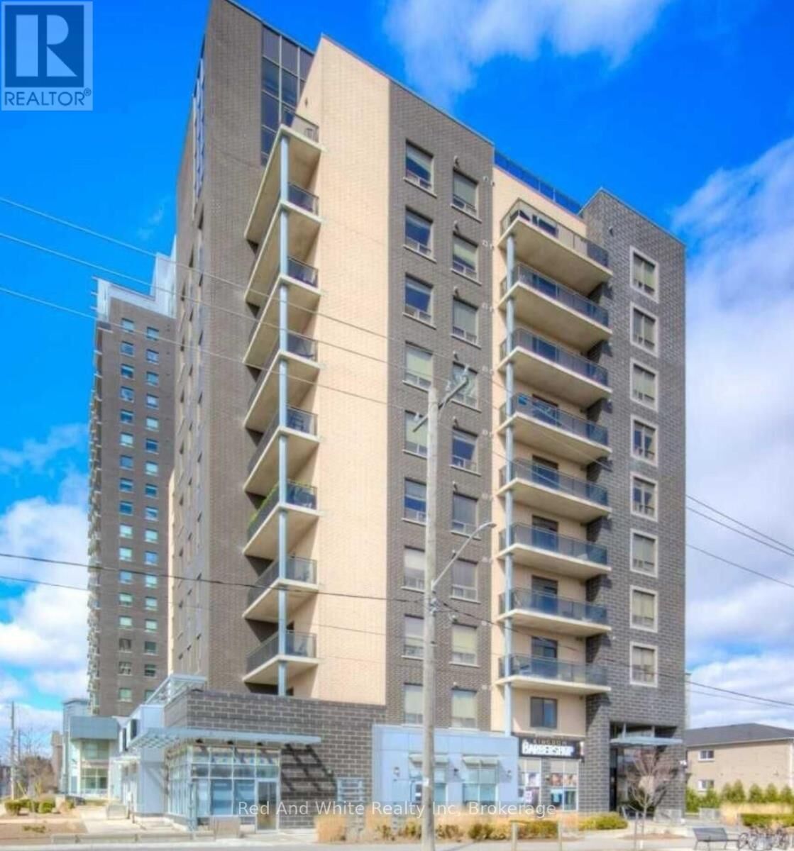 Property Photo:  8 Hickory Street West 1105  ON N2L 3H6 