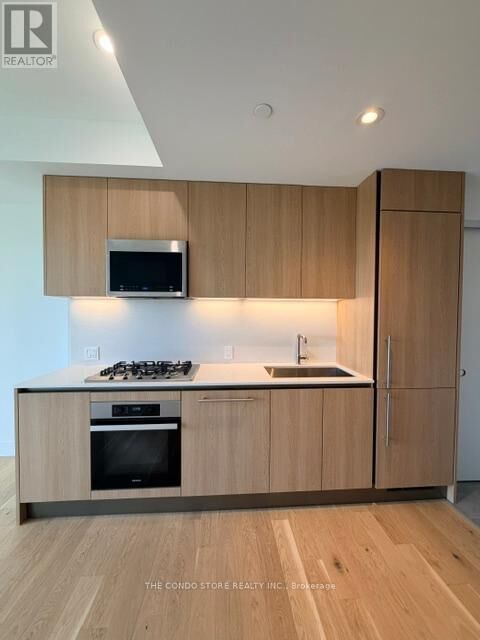 Property Photo:  1414 Bayview Avenue 504  ON M4G 3A7 