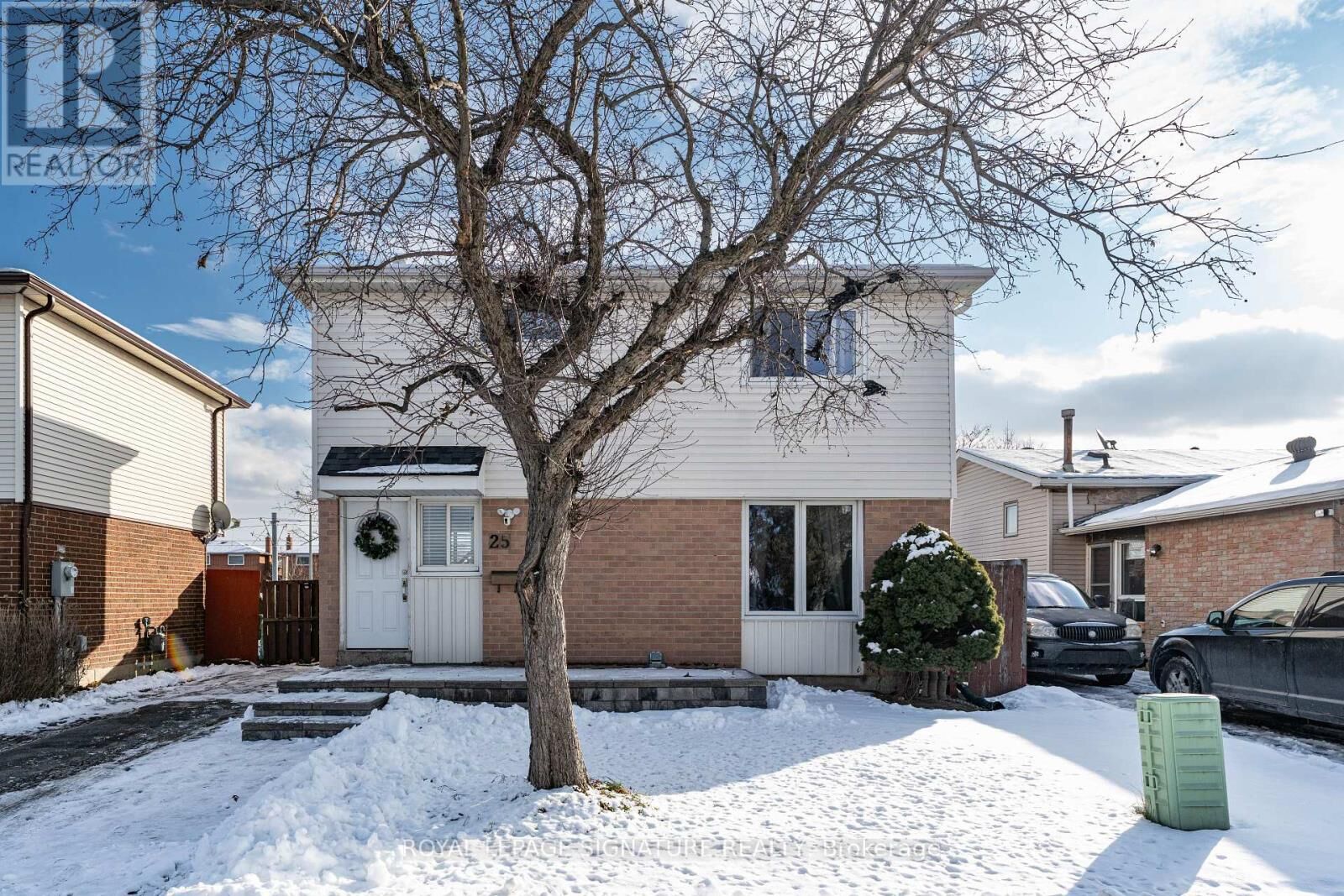 Property Photo: 25 Hun Crescent ON M9V 4G3