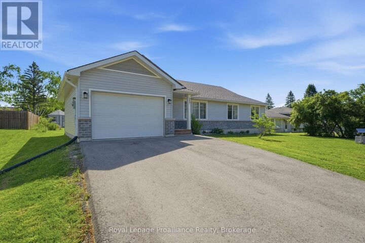 Property Photo:  568 Whites Road  ON K8V 5P8 