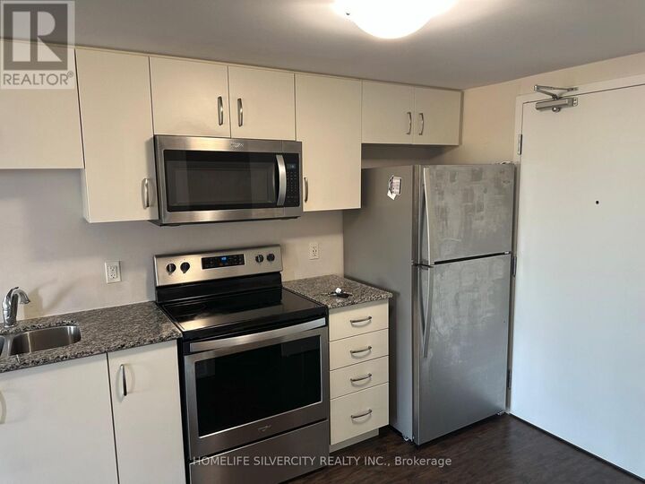 Property Photo:  104 Summit Ridge Drive 206  ON N1E 0R5 