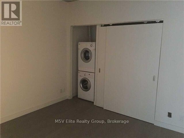 Property Photo:  111 Bathurst Street 426  ON M5V 2R1 