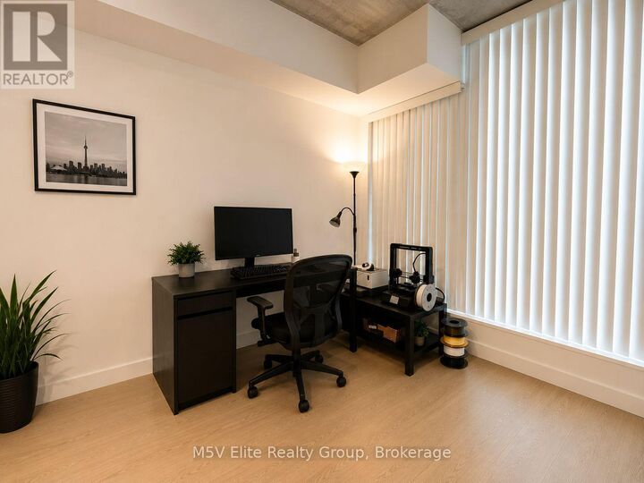 Photo de la propriété:  111 Bathurst Street 426  ON M5V 2R1 