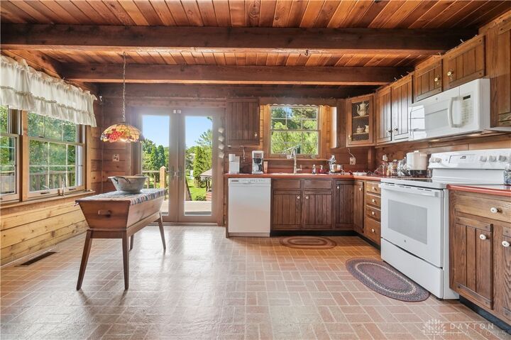 Property Photo:  604 E Market Street  OH 45327 