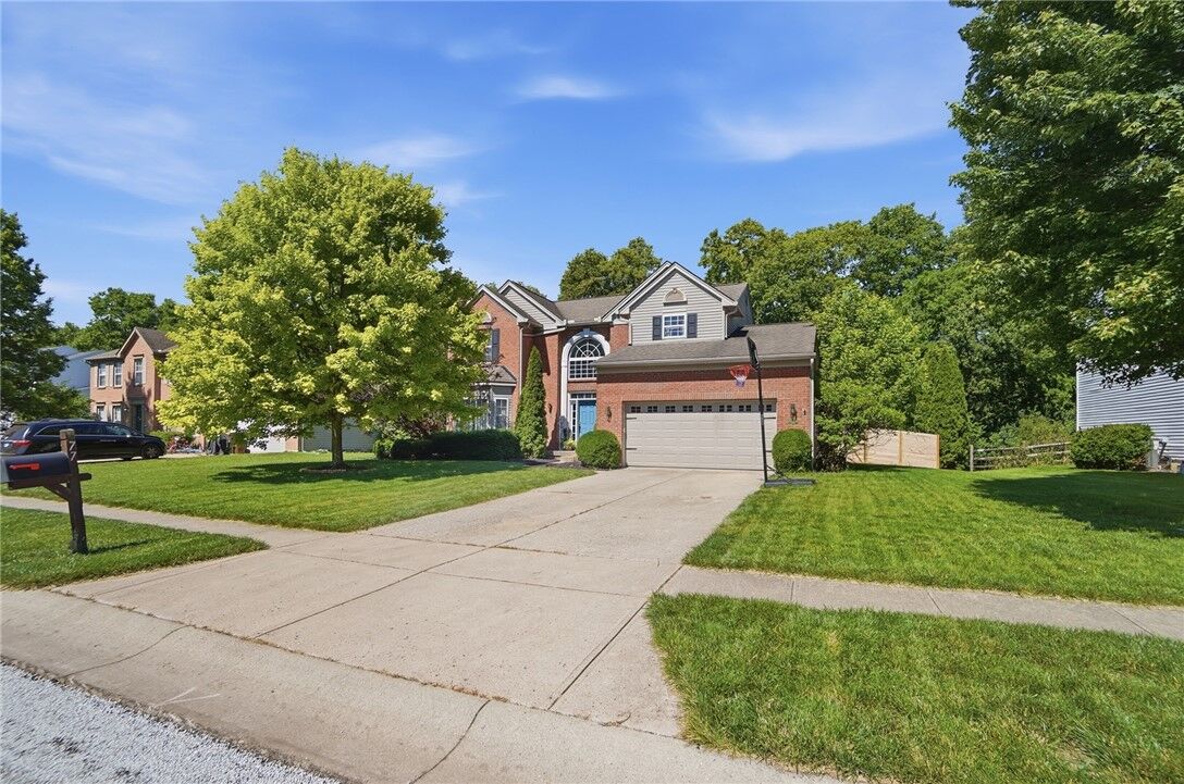Property Photo:  77 W Waterbury Drive  OH 45066 
