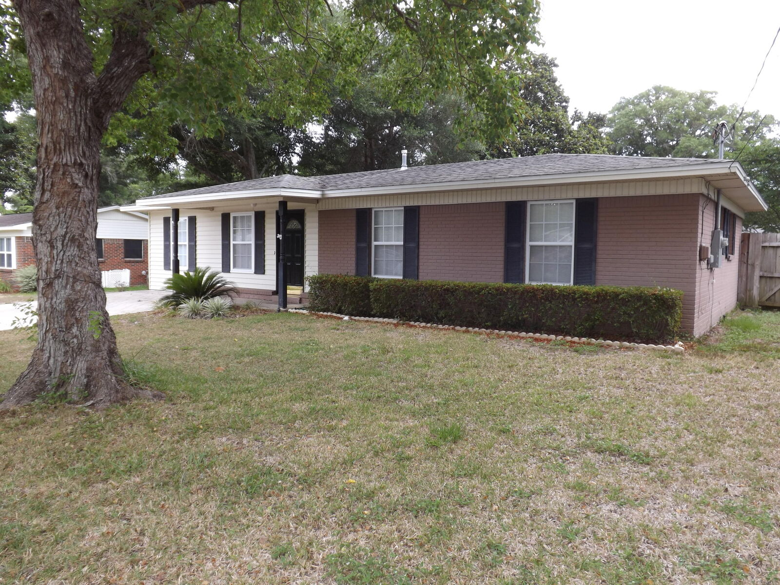 Property Photo:  116 NW Holmes Boulevard  FL 32548 
