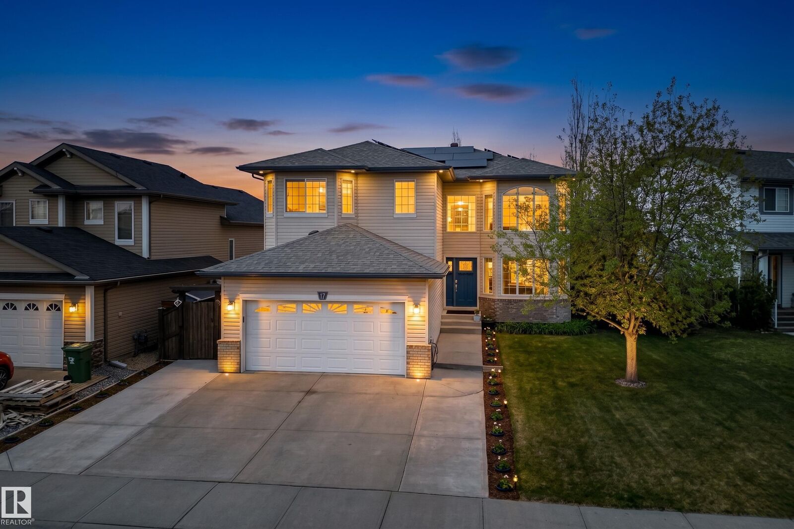 Property Photo:  17 Carriere Crescent  AB T4X 0A8 