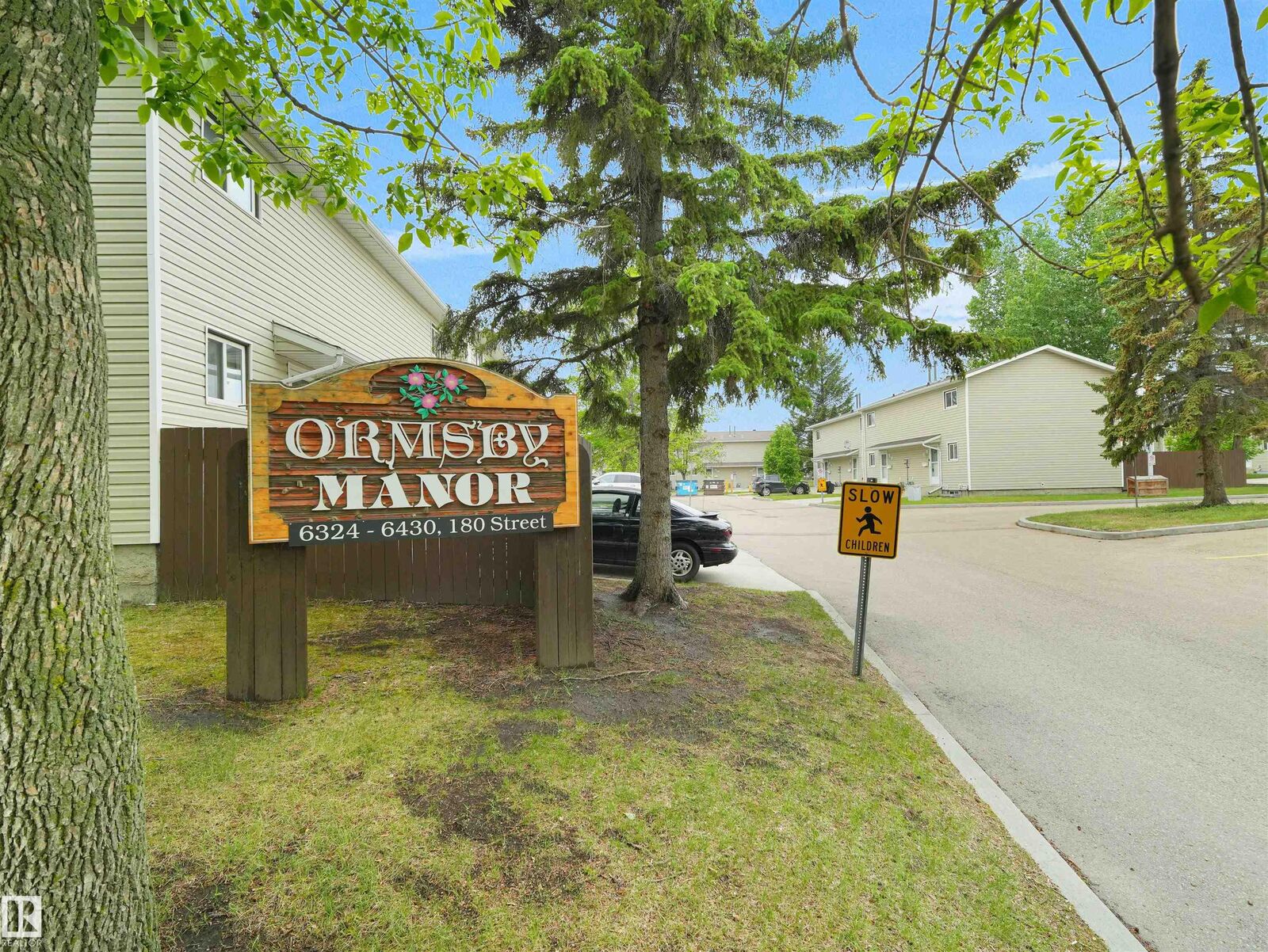 Property Photo:  6346 180 Street NW  AB T5T 2J6 