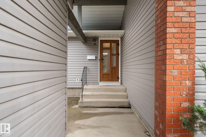 Property Photo:  220 Greystone Terrace  AB T8A 3E8 