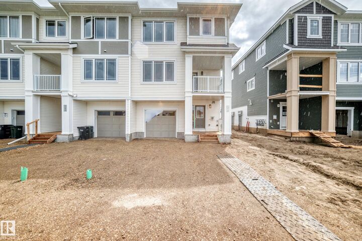 Photo de la propriété:  1210 Stoneside Road  AB T8H 3A4 
