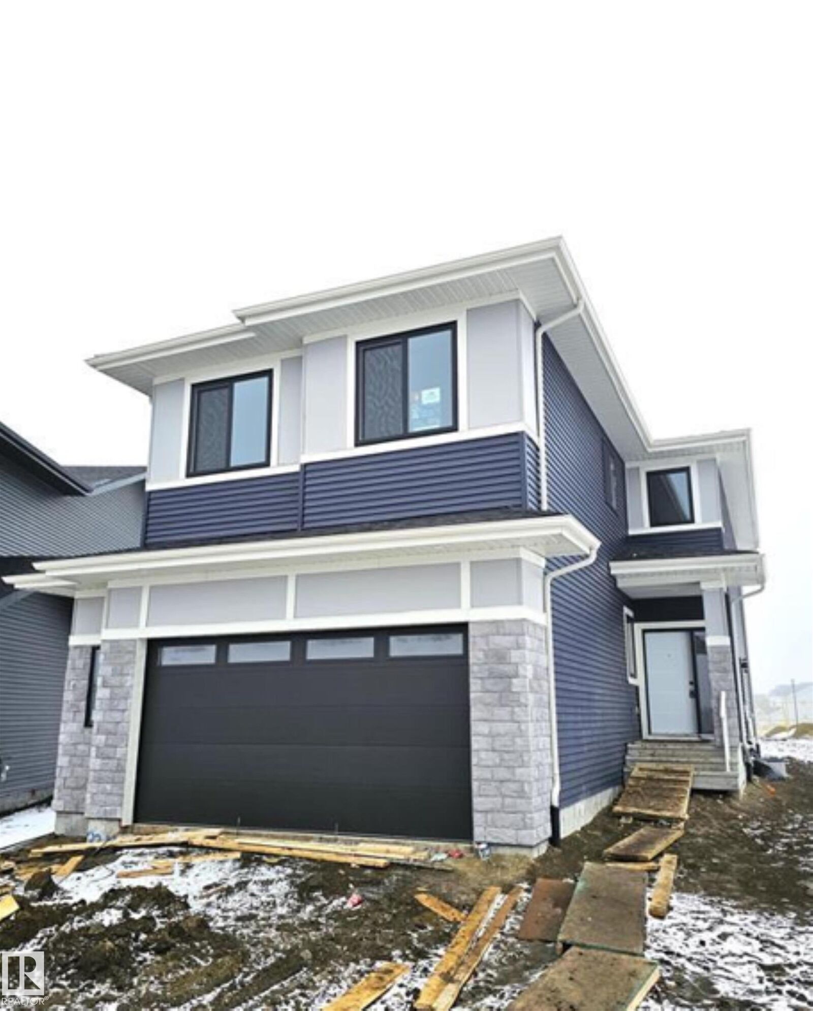 Property Photo:  3311 Chernowski Way SW  AB T6W 5H2 