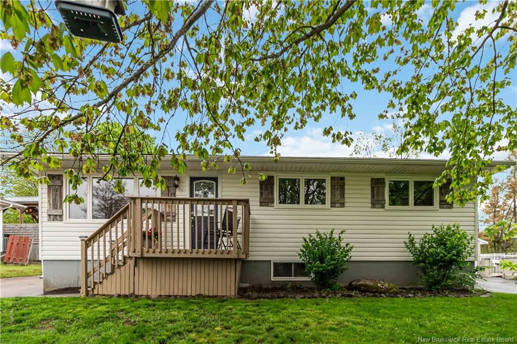 Property Photo:  10 Manchester Crescent  NB E1B 3G4 
