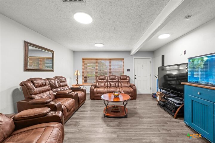 Property Photo:  2910 Cypress Drive  TX 76543 