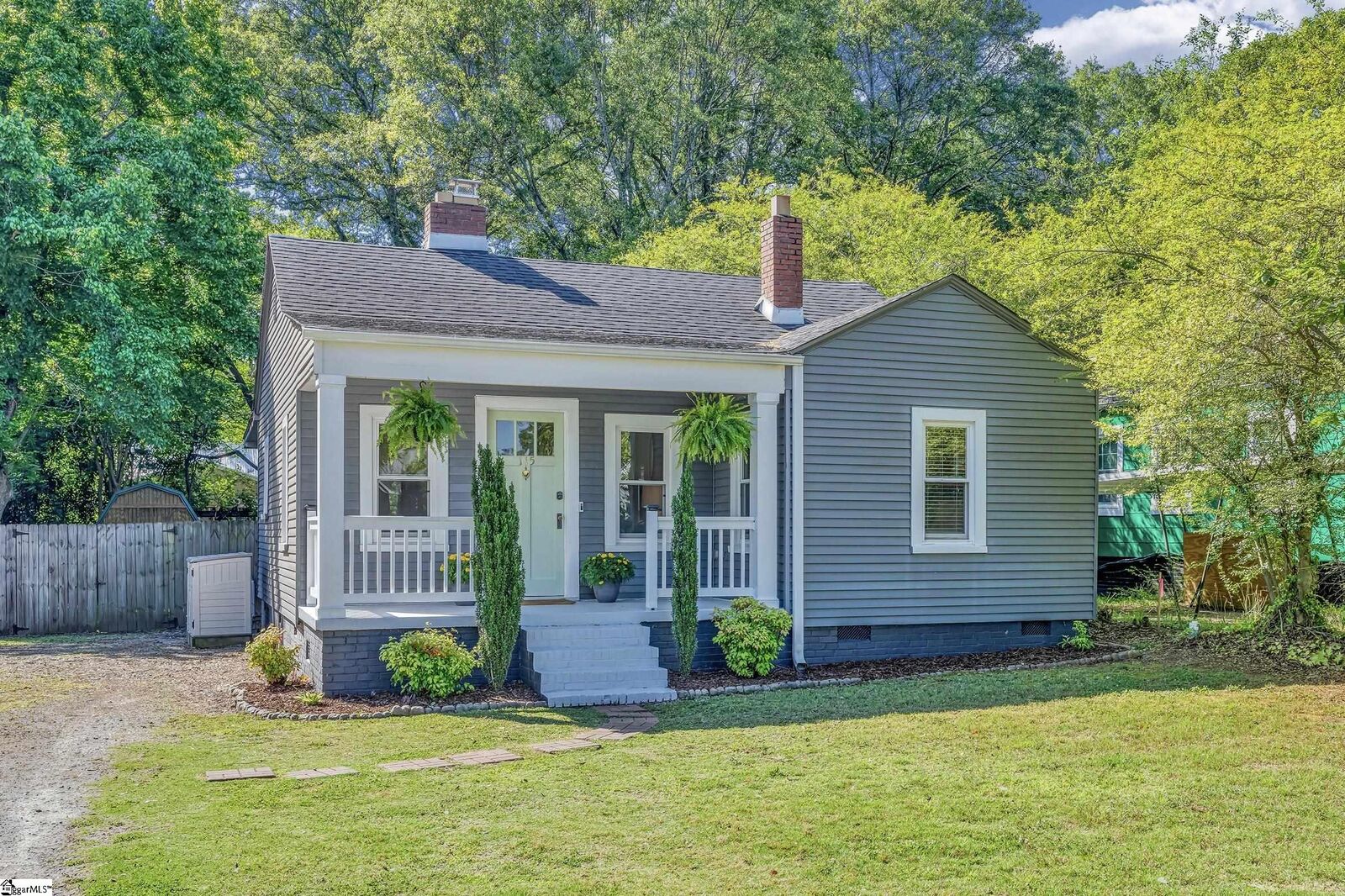 Property Photo: 115 Brookdale Avenue SC 29607