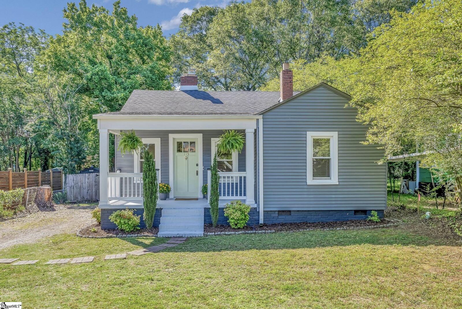 Property Photo: 115 Brookdale Avenue SC 29607
