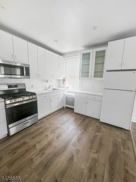 Property Photo:  818 Summit Ave 3  NJ 07661 